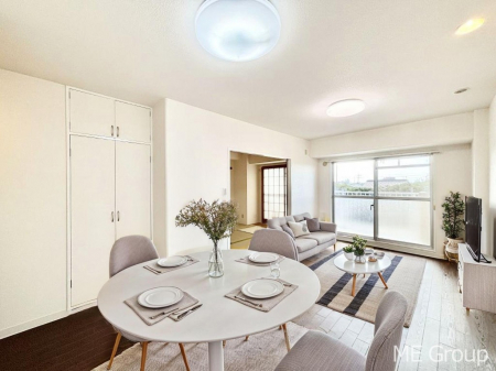 rO@͋Ĉkcj͉Ƒ݂Ȃ̉Kԁ@ƋCGł