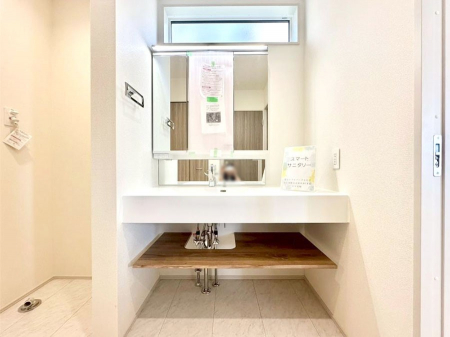 ���ʑ�E���ʏ��@�傫�����₷���O�ʋ��Ő�����������ʑ�́A�g�����Ȃ݃`�F�b�N�┧�̂������ɂ������߂ł��B 