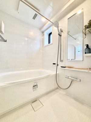 �����@����̔�������Ă���閾�邢�������̂���o�X���[��  