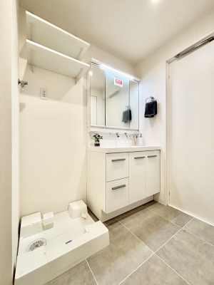 ���ʑ�E���ʏ��@������������ʉ��ώ��Œ��̐g�x�x�����K  