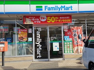 ���ӊ��@�R���r�j 300m �t�@�~���[�}�[�g ���R�����̂���X