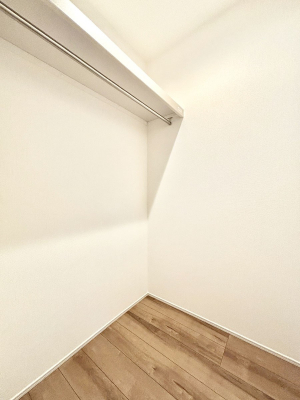 ̑@EH[NCN[[bgtŐԂLpł܂B