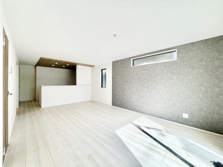 ���r���O�@�A�N�Z���g�N���X���������ȃ��r���O�B�Ƒ��ł̂�т肭�낰��L�X�X�y�[�X�B