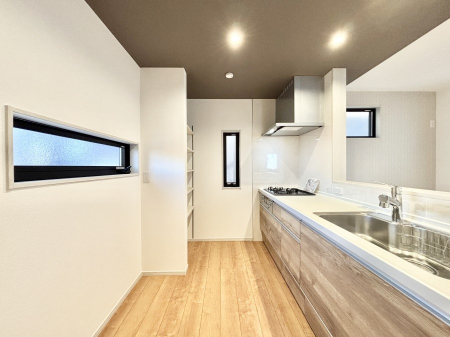 Lb`@u₩ȕʂ蔲Lb`B̂Ŗ邭Cɂ𗧂܂B