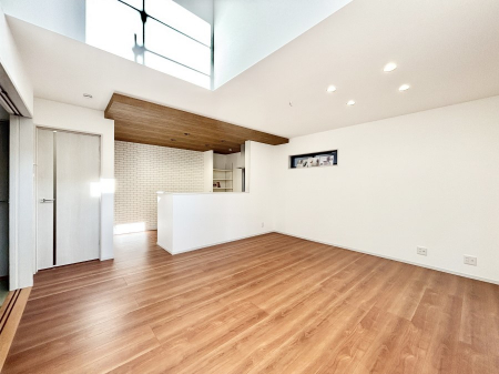 rO@rO㕔ɂ̗͐pB邢zɕ܂ԂŉƑcI