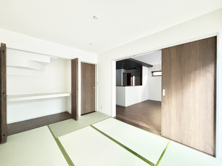 ̑ρ@_炩̋Ԃ́Aql̗Vя◈q̂ĂȂ̏ꏊƂďd󂵂܂B 