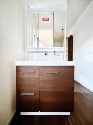 ʑEʏ@傫₷OʋŐʑ́AgȂ݃`FbN┧̂ɂ߂łB 