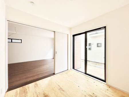 ���̑����ρ@���r���O�אڂ̘a���͖����̕�炵�ɖ����ƈ��炬�������炵�Ă���܂�