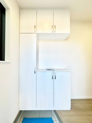 ���ց@���ʔ��͂��Ƒ��̎ʐ^��G�߂̃C���e���A�ŏ���I�Ƃ��ĉ��o�ł��܂�