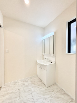 ���̑��@�������̂��郉���h���[�X�y�[�X