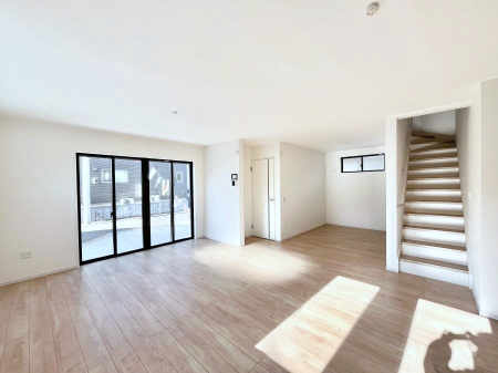 ���r���O�@���r���O�K�i���Ƒ��̏Ί�Ɖ�b���Ȃ��ł���܂�  