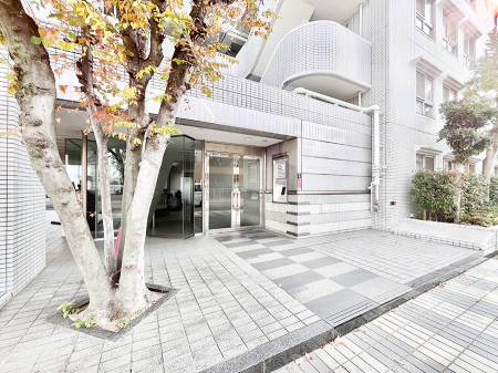 �G���g�����X�@�������������͋C�̃G���g�����X