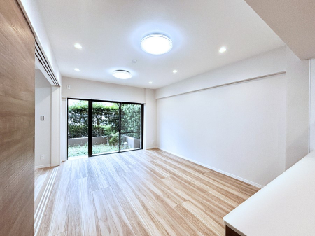 rO@Ƒ̓₩Șbŕ܂閾邢rO  