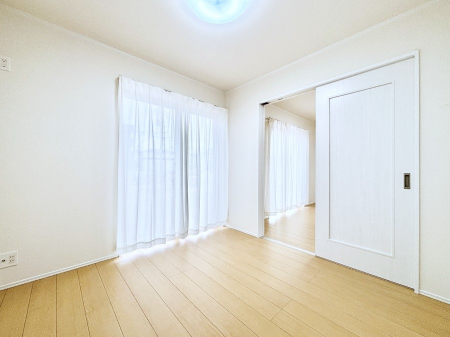 ���̑����ρ@���r���O�ׂ̗ɂ���m���B�����J�����čL�����p���邱�Ƃ��\�ł��B