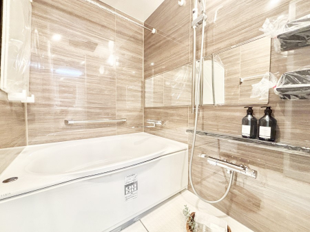 �����@����̔�������Ă���閾�邢�������̂���o�X���[��