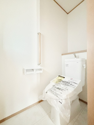 �g�C���@�g�C����1�K��2�K���ꂼ��ɔz�u����Ă��ĂƂĂ��֗��ł��B 