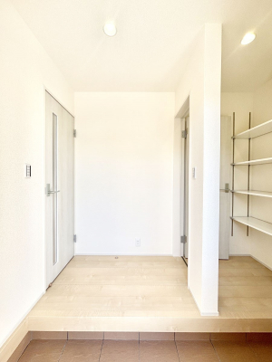 ���ց@�Ƒ��̋A��₨�q�l�������������}���錺��  