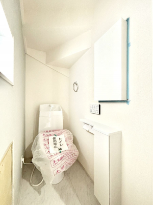 �g�C���@�g�C����1�K��2�K���ꂼ��ɔz�u����Ă��ĂƂĂ��֗��ł��B 