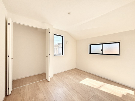 ���̑����ρ@�i�`�������ȃt���[�����O�͂ǂ�ȃC���e���A�ɂ��}�b�`�B  