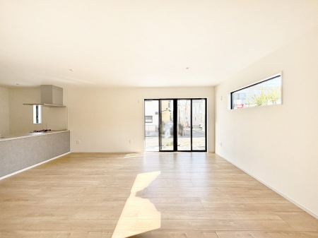 ���r���O�@�Ƒ��c���̎��Ԃ����������Ȃ��났�̃��r���O�_�C�j���O�B   