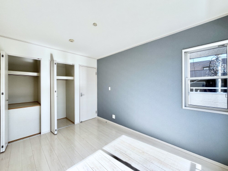 ���̑����ρ@�A�N�Z���g�N���X���������ȗm���B�Q�ʍ̌��Ŗ��邳�����ʂ��ǍD�I