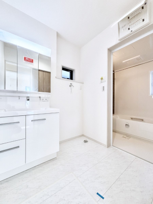 ʑEʏ@̂KԂłB̐gxxCǂg܂B 