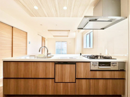 �L�b�`���@���r���O�����n����l�C�̃J�E���^�[�L�b�`���B �Ƒ��������Ȃ���Ǝ������邱�Ƃ��ł��܂��B