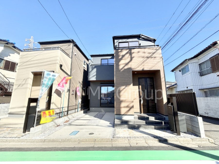 ���n�O�ώʐ^�@�������ꂽ�O�ρA�㎿�ȏZ��Ԃ��L���鎺���͉i�����S���ĉ߂�����Z���ł��B 