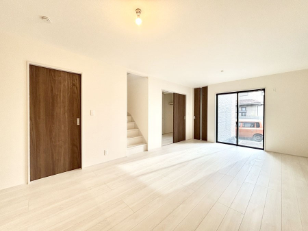 ���r���O�@���r���O�K�i���Ƒ��̏Ί�Ɖ�b���Ȃ��ł���܂�  