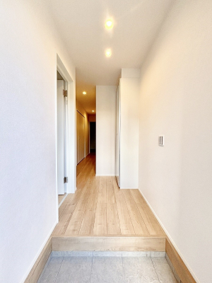 ���ց@���Ƒ��₨�q�l���C�����悭���o�}���ł��鉸�₩�ȕ��͋C�̌��ւł��B