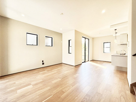 rO@Ƒ̓₩Șbŕ܂閾邢rO