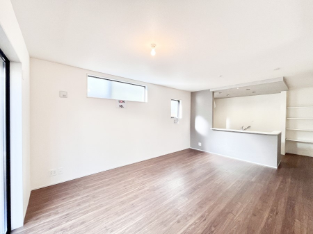 rO@Ƒ̓₩Șbŕ܂閾邢rO