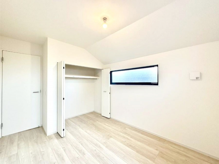 �q�������@�q�������ɂ��������߂Ȏ��[�X�y�[�X�����Ղ�̋���