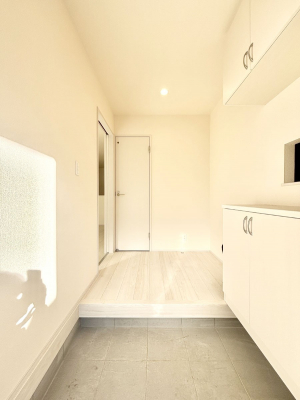 ���ց@�Ƒ��̋A��₨�q�l�������������}���錺��  