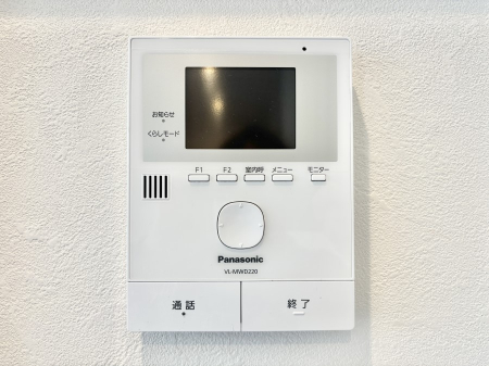 ̑ρ@K҂ڂł킩AŜsuj^[tC^[tH