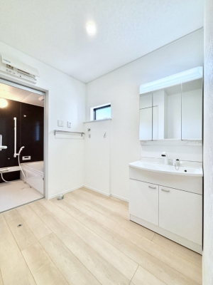 ���̑��@�L�X�Ƃ�Ƃ�̂��郉���h���[�X�y�[�X�B  