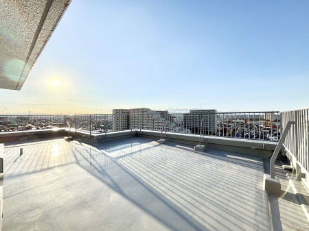 oRj[@LX[toRj[ł󕨂C悭܂BoRj[͊2I