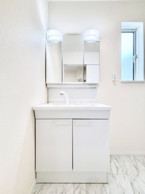 ʑEʏ@傫₷OʋŐʑ́AgȂ݃`FbN┧̂ɂ߂łB 