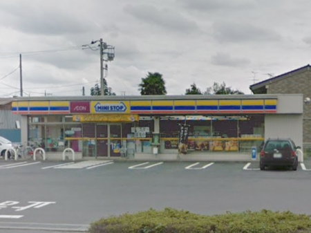 ���ӊ��@�R���r�j 500m �~�j�X�g�b�v�ɓޒ����X