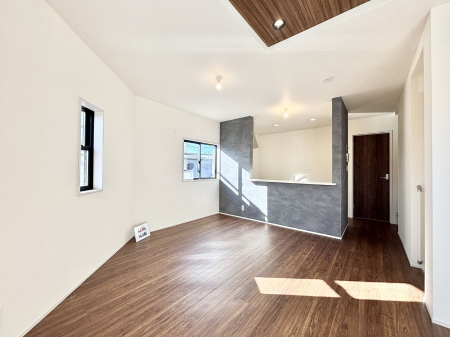 ���r���O�@�L�b�`���J�E���^�[�ɃA�N�Z���g�N���X���g�p���A���������N�A�b�v�̋��