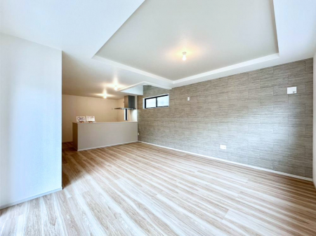 ���r���O�@���Ƒ��̓��₩�Șb�����ŕ�܂�閾�邢���r���O