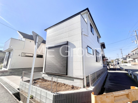 ���n�O�ώʐ^�@�������ꂽ�O�ρA�㎿�ȏZ��Ԃ��L���鎺���͉i�����S���ĉ߂�����Z���ł��B 