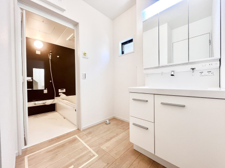 ���ʑ�E���ʏ��@�傫�����₷���O�ʋ��Ő�����������ʑ�́A�g�����Ȃ݃`�F�b�N�┧�̂������ɂ������߂ł��B 