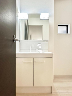 ���ʑ�E���ʏ��@�傫�����₷���O�ʋ��Ő�����������ʑ�́A�g�����Ȃ݃`�F�b�N�┧�̂������ɂ������߂ł��B 