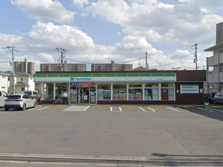 ���ӊ��@�R���r�j 700m �t�@�~���[�}�[�g�ӂ��ݖ��ѓX