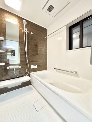 �����@����̔�����₷��؂ȃo�X�^�C���B�������Ƃ����C���y����Ŕ����Ƃ肽���ł��ˁI  