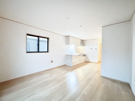 ���r���O�@�ǂ��ɂ��Ă��Ƒ��̂Ȃ������������R�~���j�P�[�V�������r���O�B 