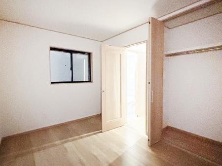 ���̑����ρ@1�K�̔[�˂͎��[�͂������A�����Ƃ��Ă����p�ł��܂��B  