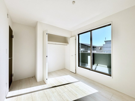 �q�������@�q�������ɂ��������߂Ȏ��[�X�y�[�X�����Ղ�̋���