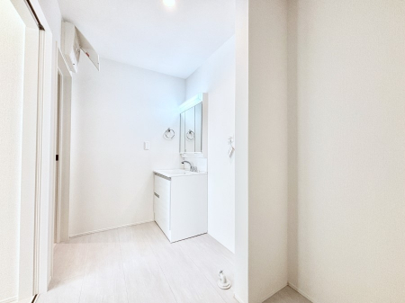 ���ʑ�E���ʏ��@�������̂�����K��Ԃł��B�����̐g�x�x���C�����ǂ����g�������܂��B 